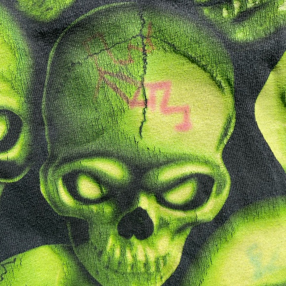 Y2k Vintage Iconic Green Skulls AOP Single Sided Most Tag Large Streetwear Grail - Picture 5 of 8